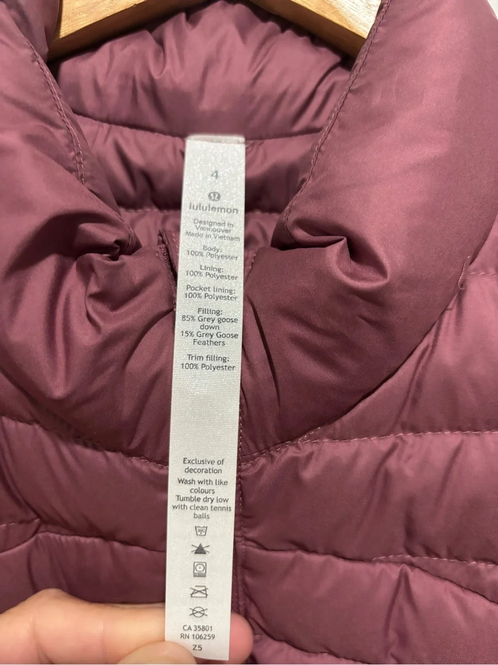 Lululemon down vest size 4